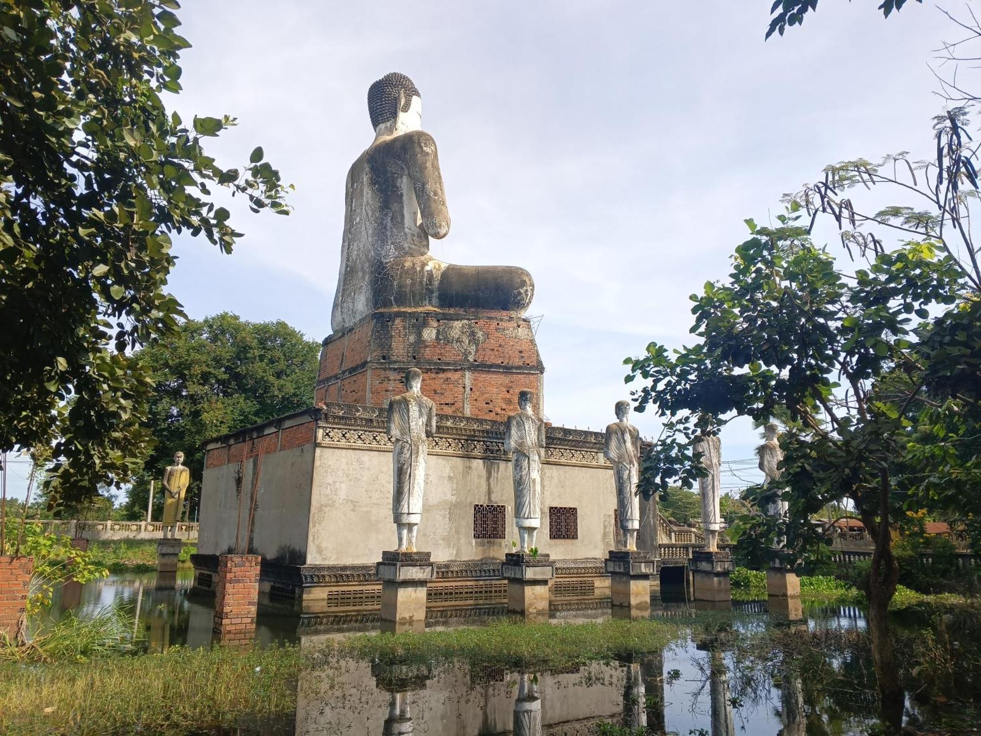 Family Batcave Homestay Battambang Luaran gambar