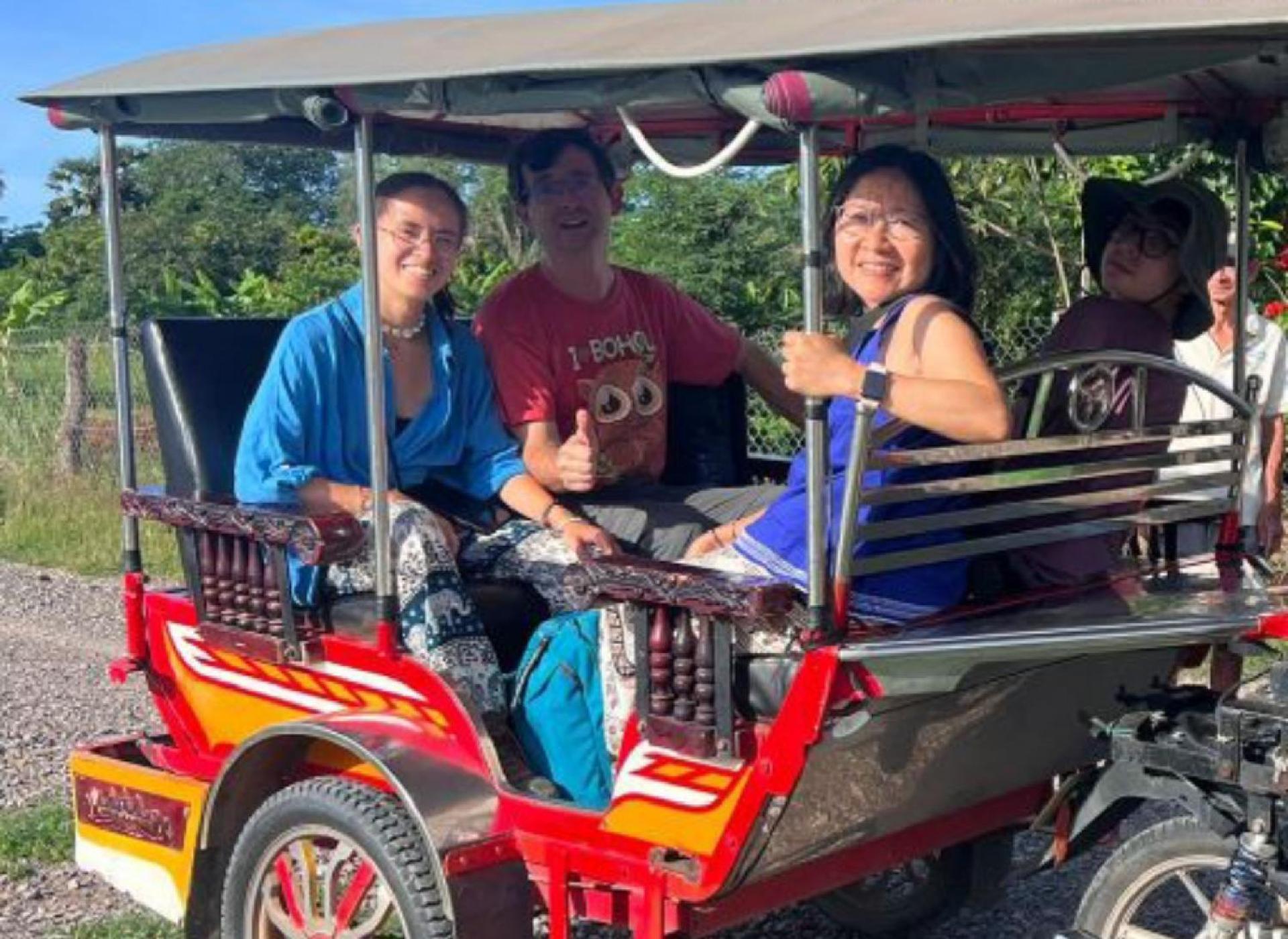 Family Batcave Homestay Battambang Luaran gambar