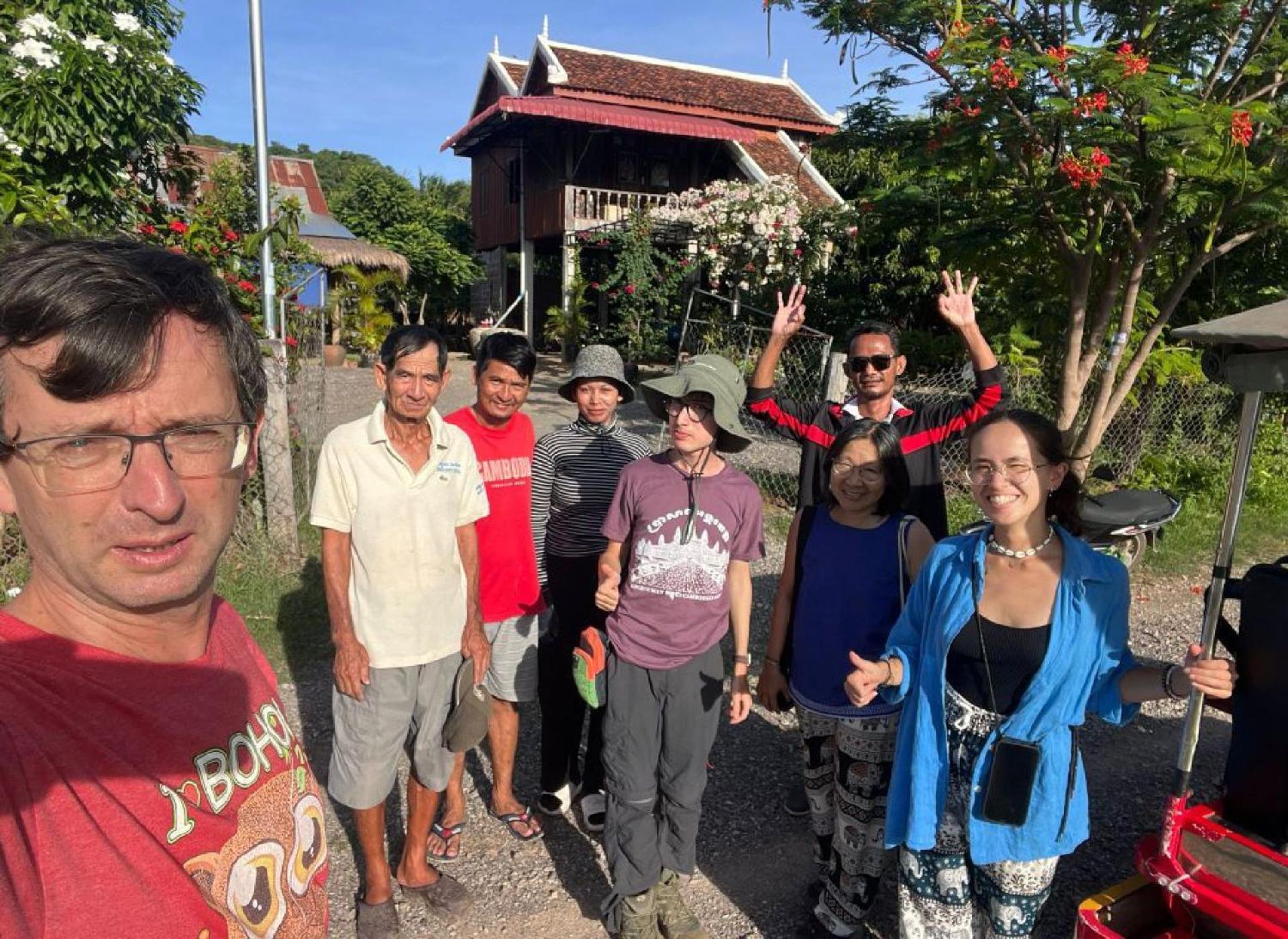 Family Batcave Homestay Battambang Luaran gambar